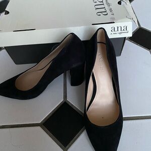 Nine West Classic Black Heels